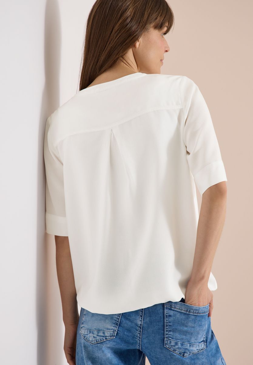 Kurzarm Bluse mit Split Neck