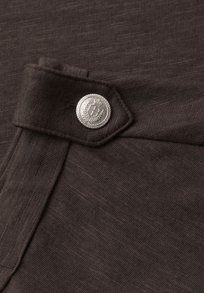 T-Shirt mit Rundhals und Knopfdetails