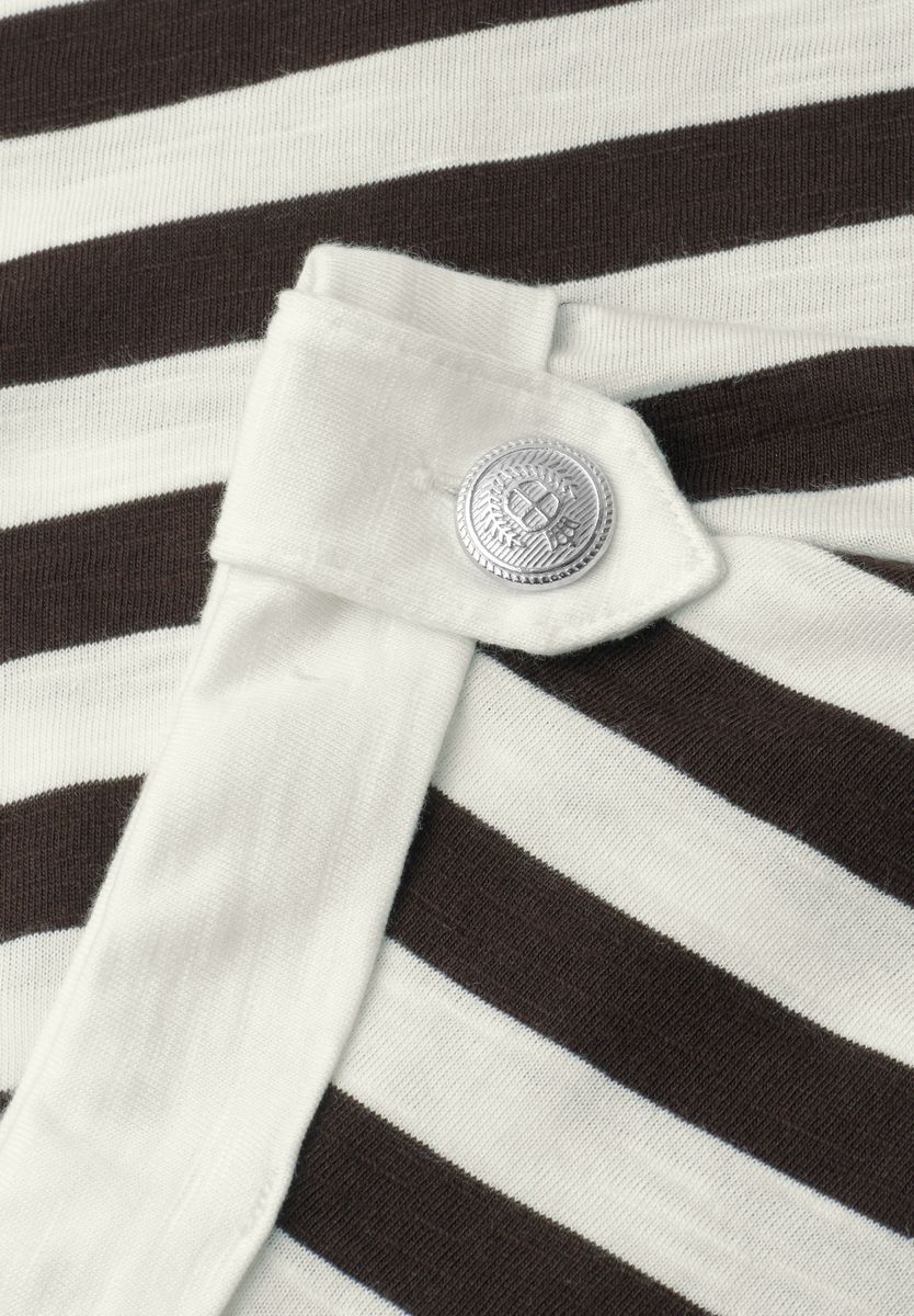 T-Shirt mit Rundhals und Knopfdetail