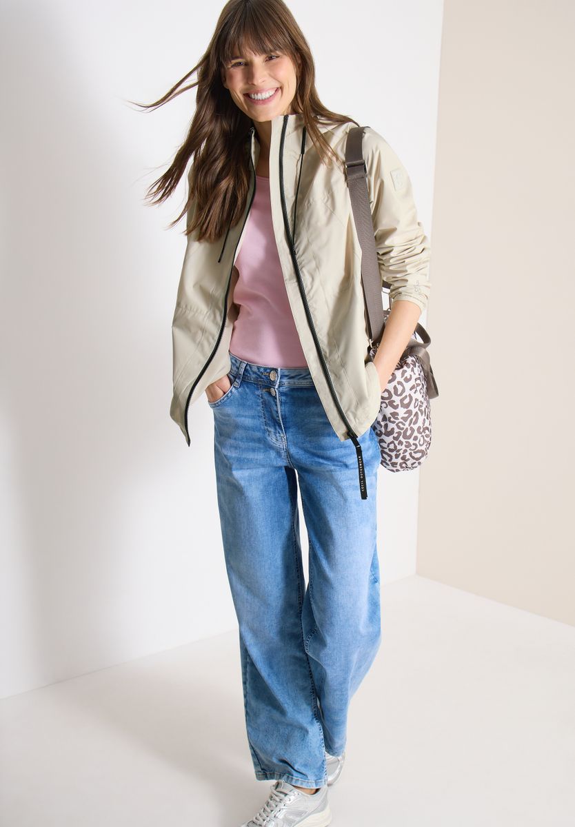 Jacke mit Kapuze und Tunnelzug