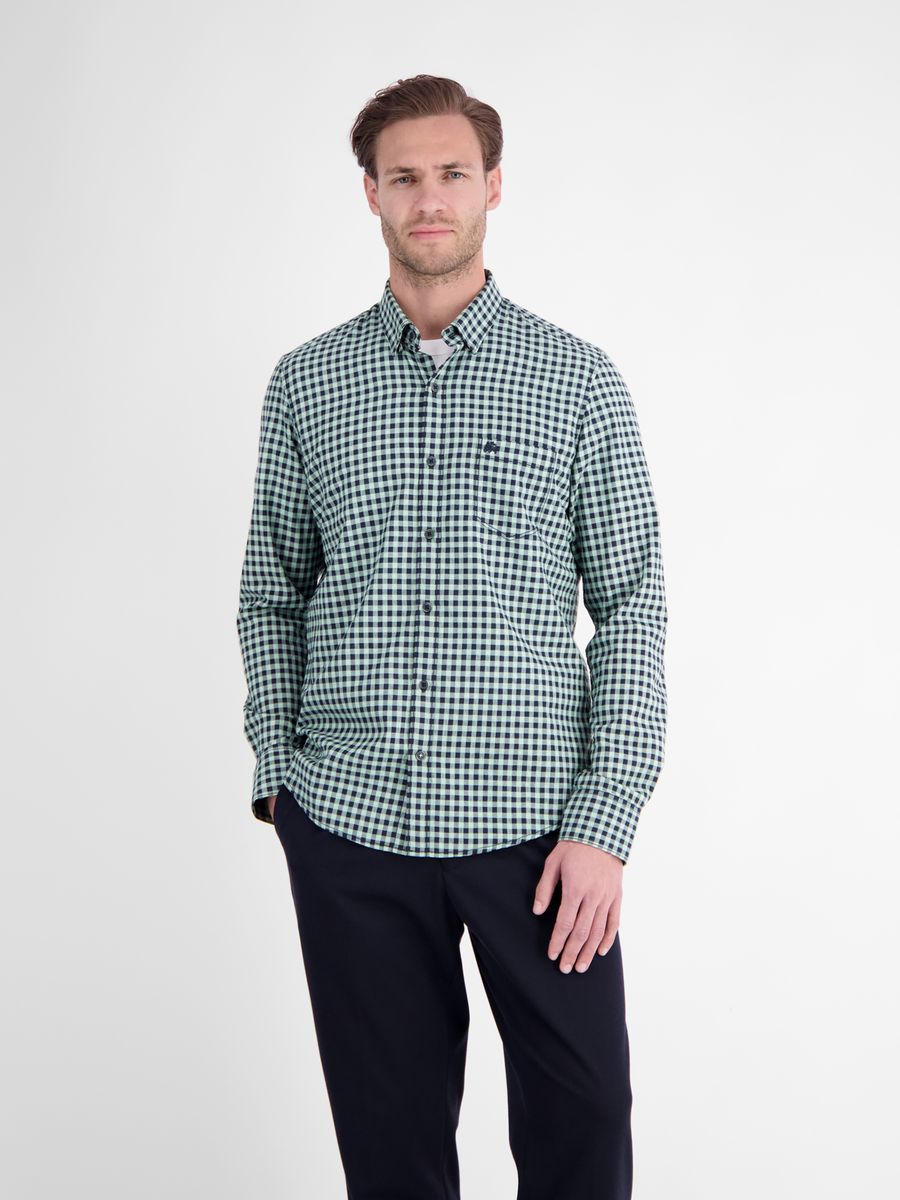 BUTTON DOWN