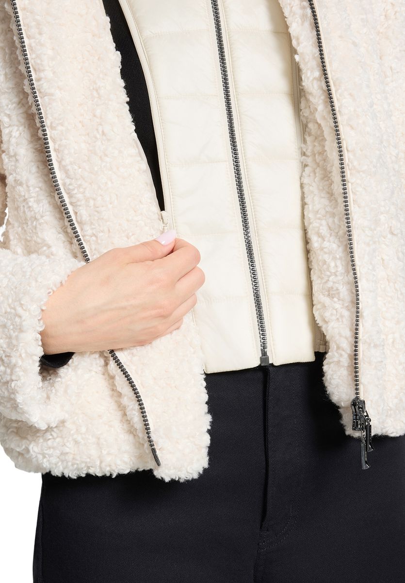 Plüschjacke