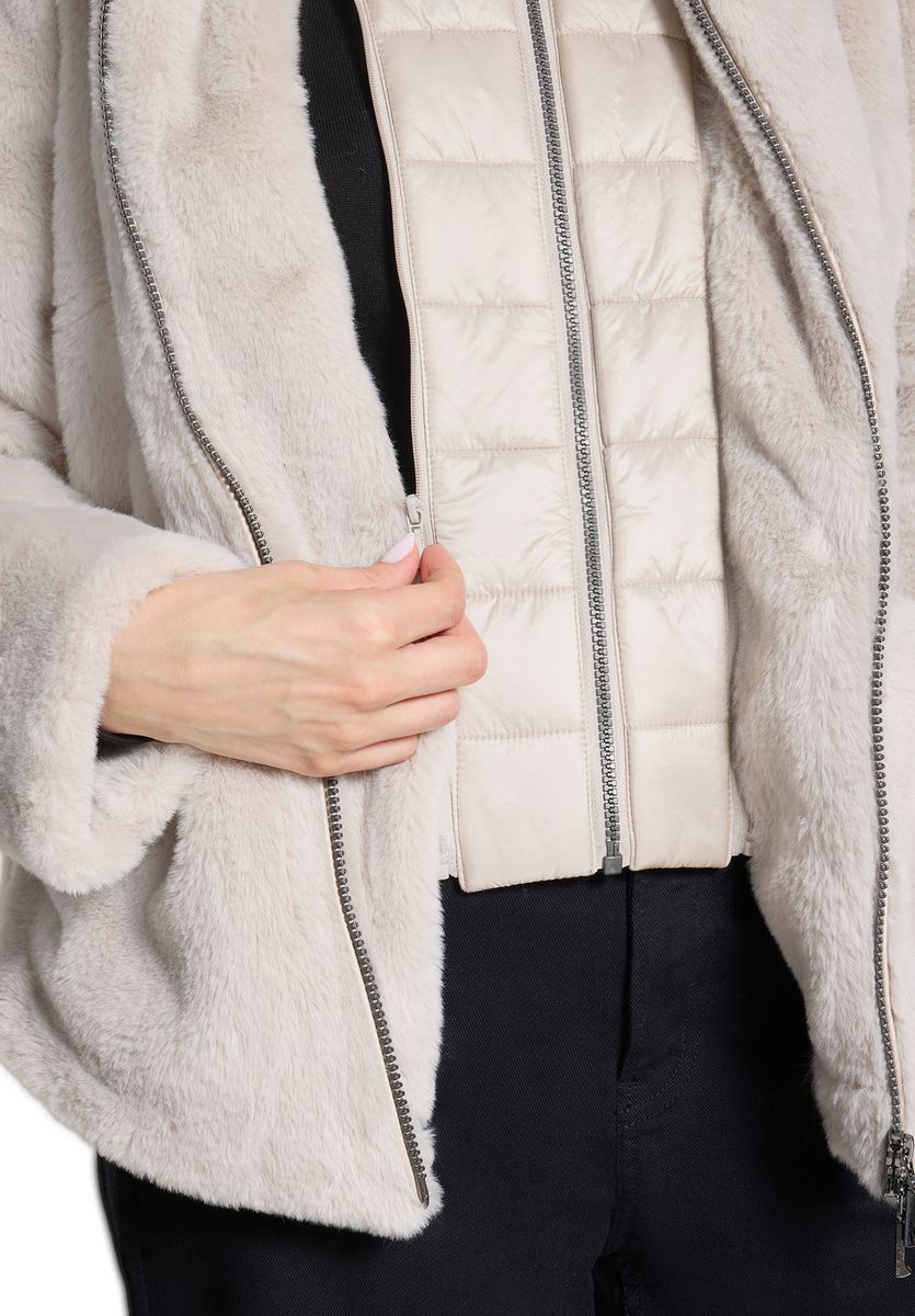 Plüschjacke