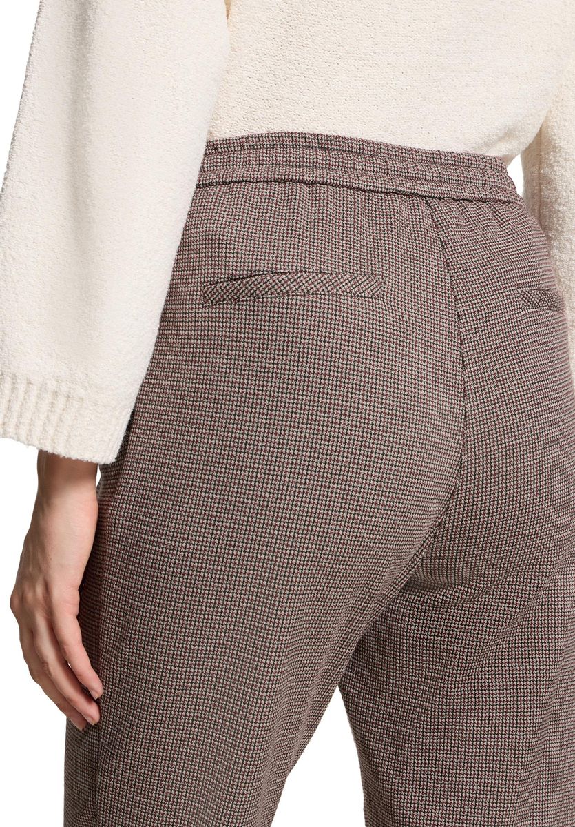 Karo-Hose