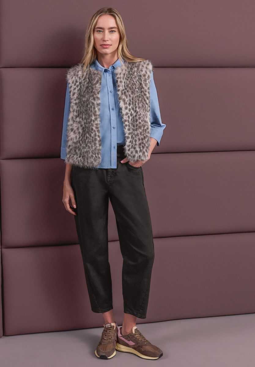 Fake-Fur Weste mit Zipper und Taschen
