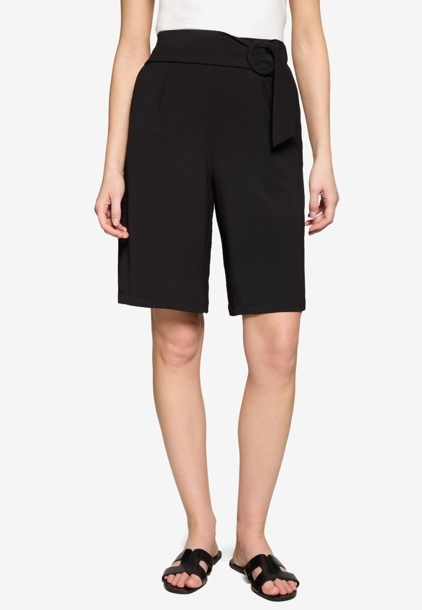 Bermuda-Shorts mit Gürtel