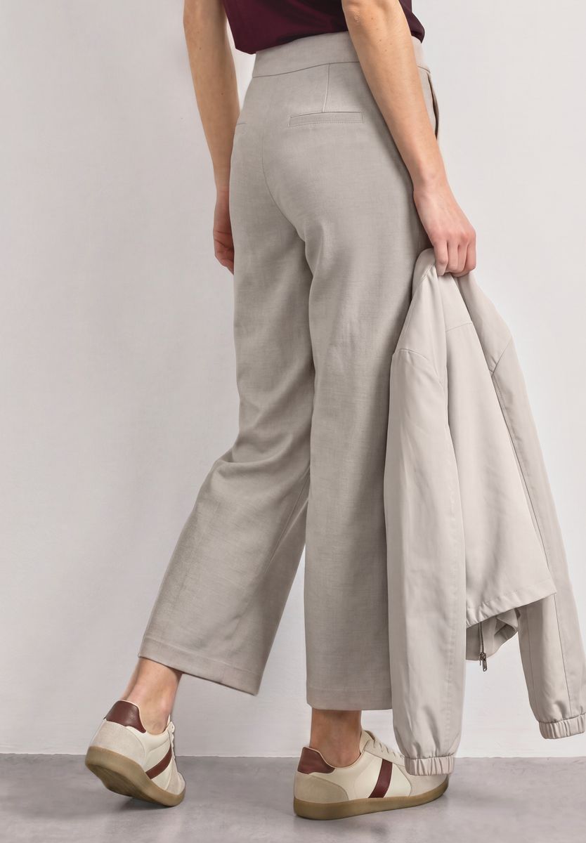 High Waist Culotte mit Schnallendetail