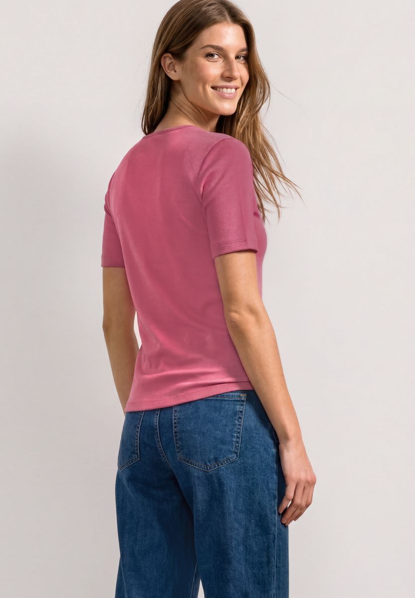 Basic T-Shirt mit Herzausschnitt