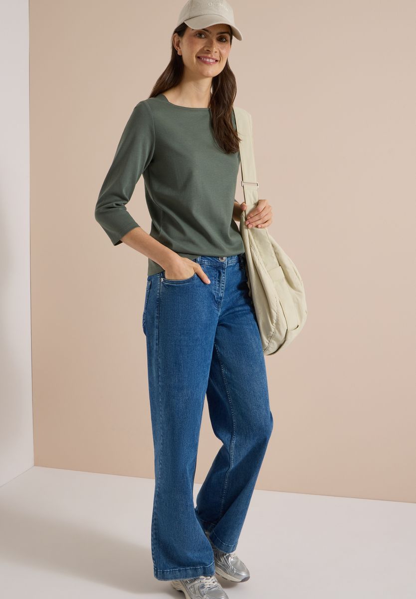 Basic Shirt mit U-Boot-Ausschnitt