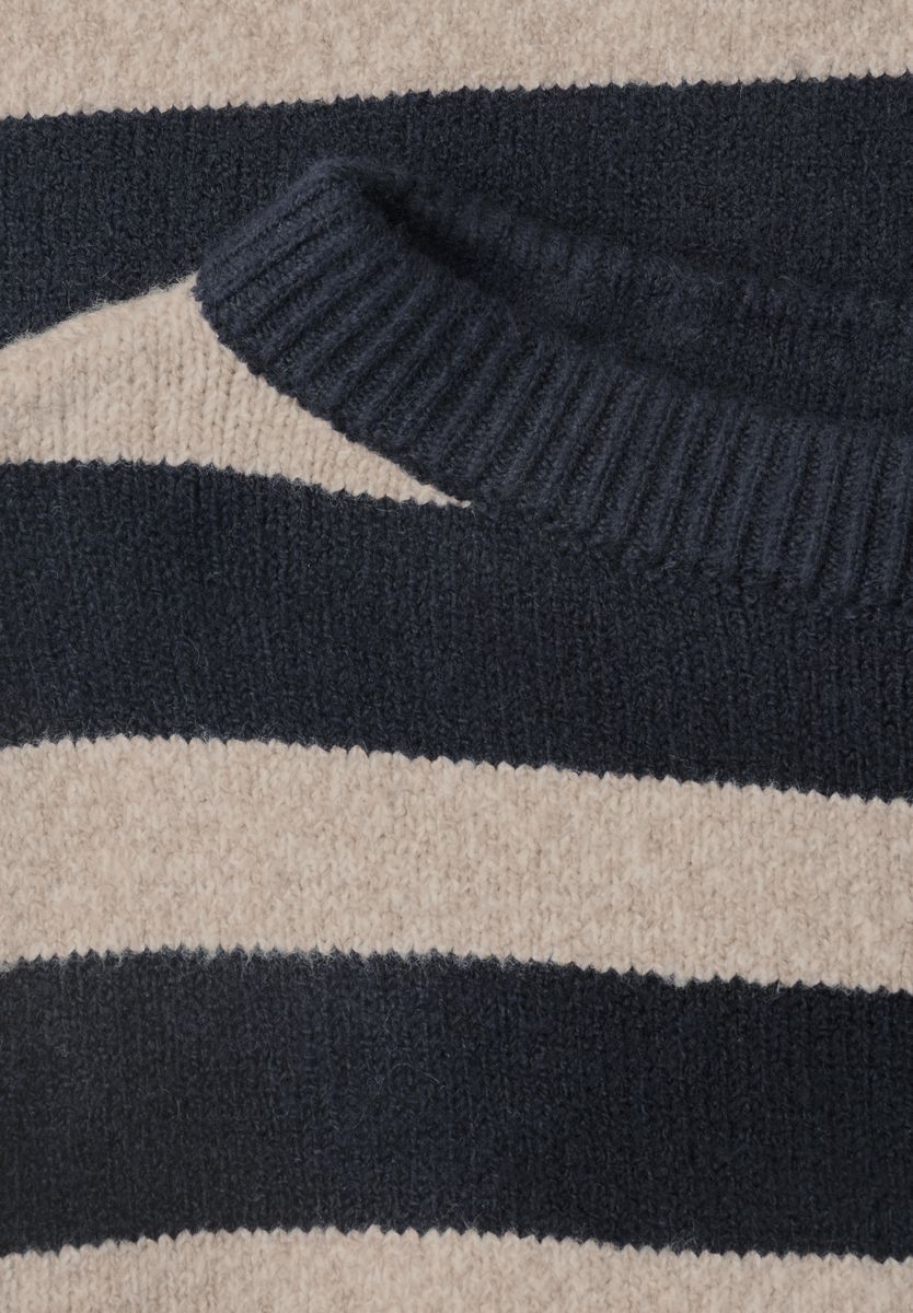 Pullover mit Boat Neck und Streifen