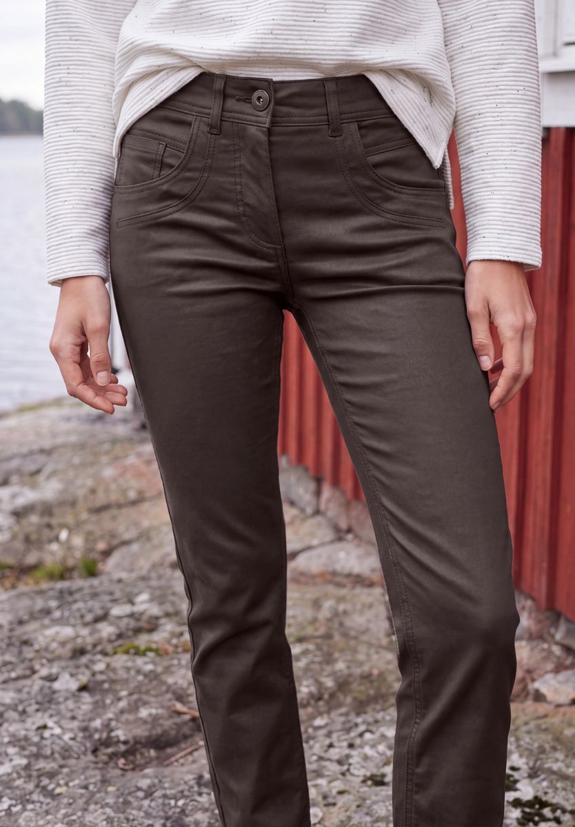 Mid Waist Straight Leg Hose im Slim Fit