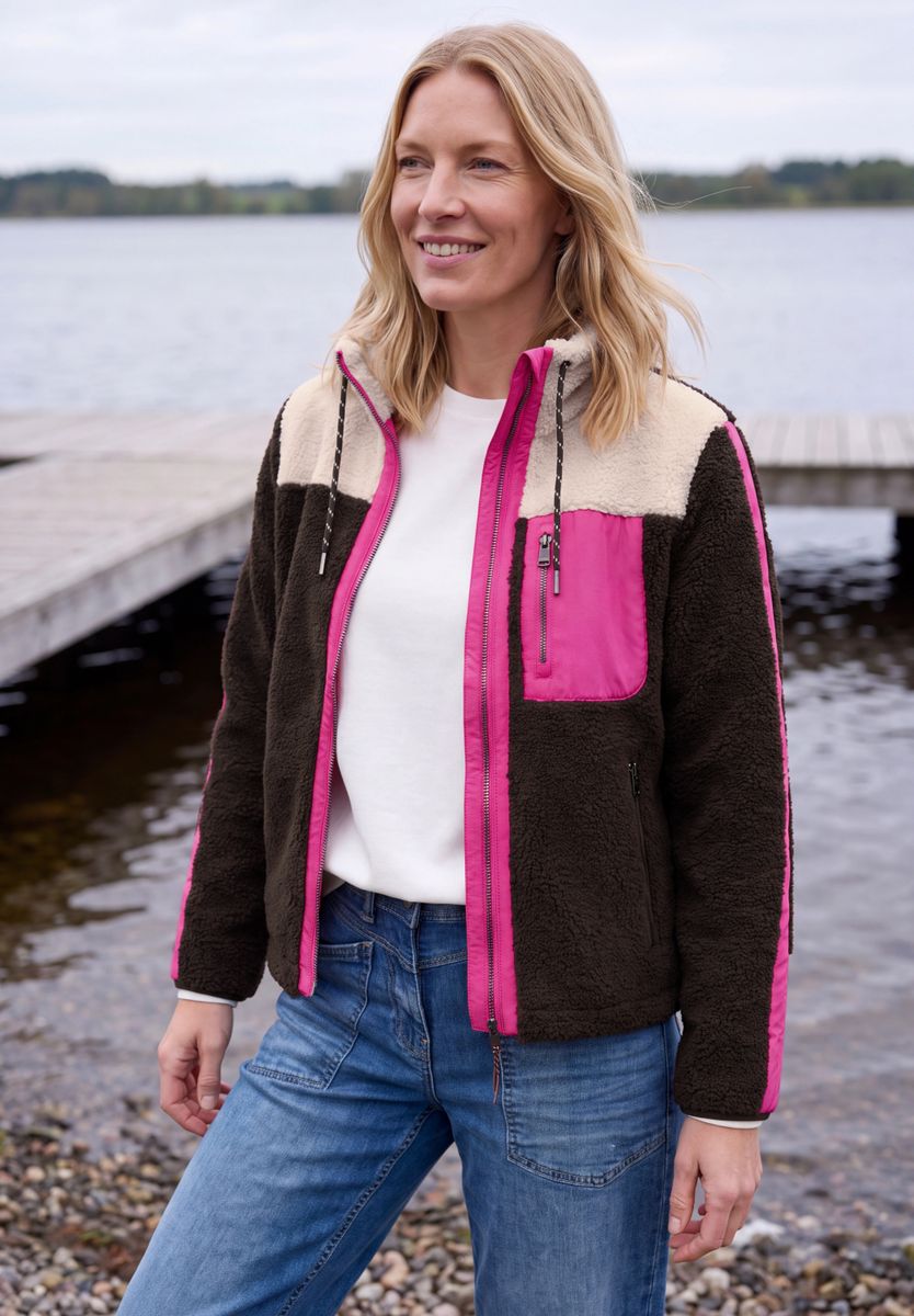 Teddy-Jacke mit Softshelldetails