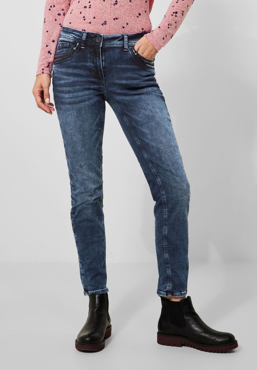 Loose Fit Jeans