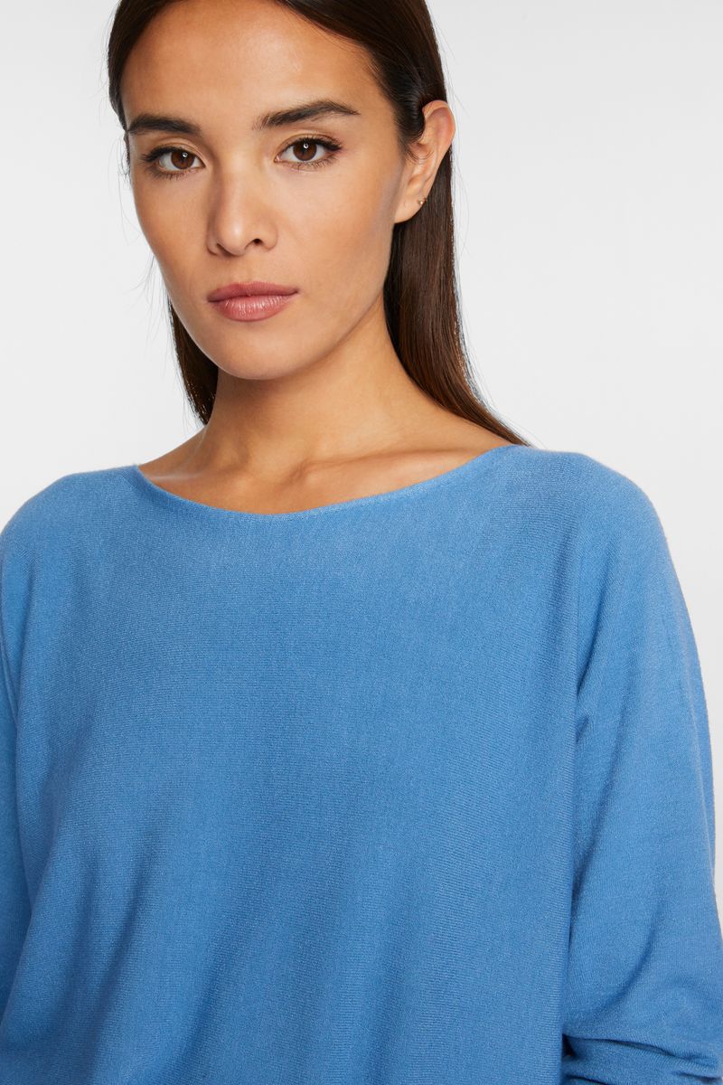 Boat neck seamless