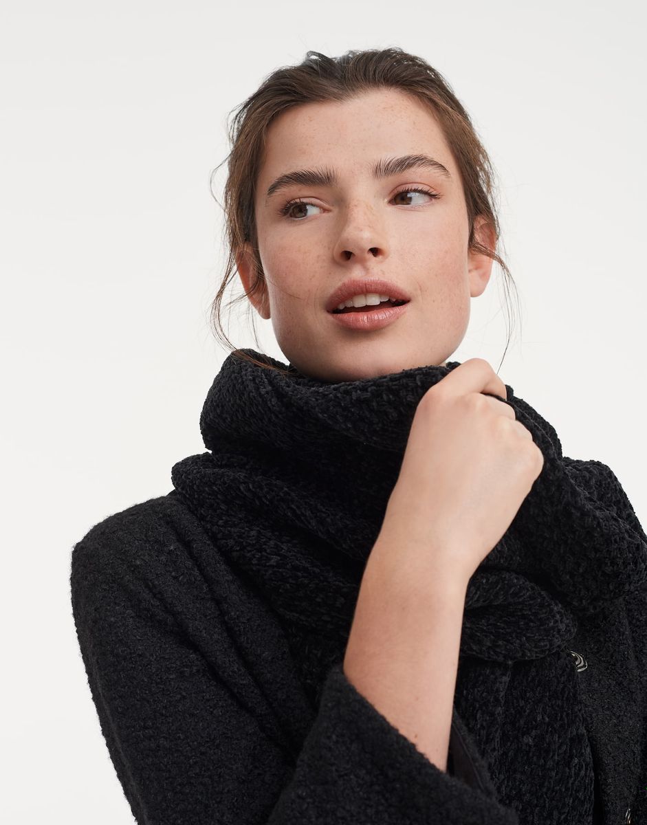 Avelvi scarf