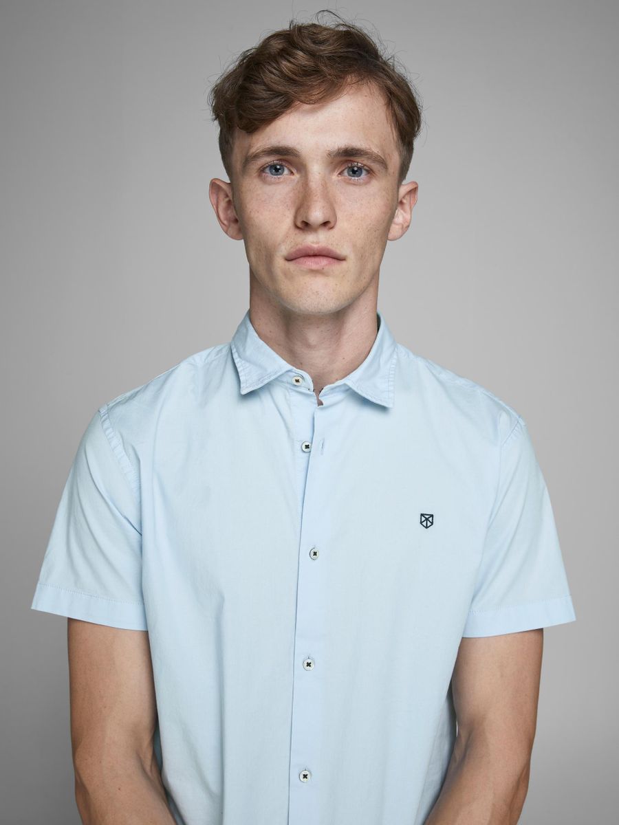 JPRBLAWORLD LOGO SHIRT S/S STRETCH EXP