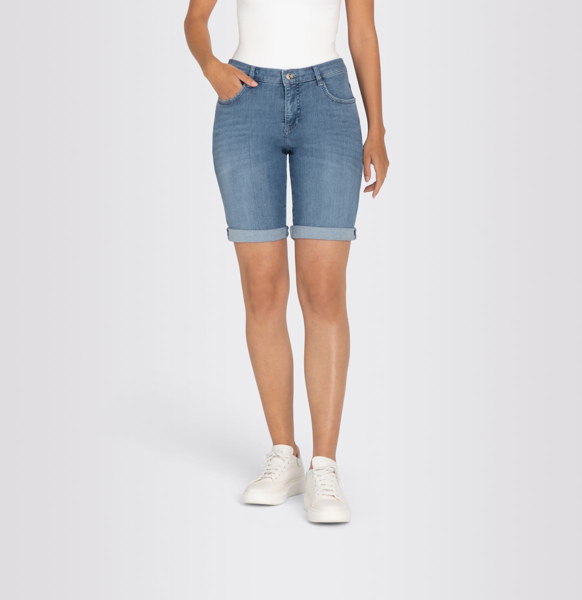 MAC JEANS - SHORTY, Soft light denim