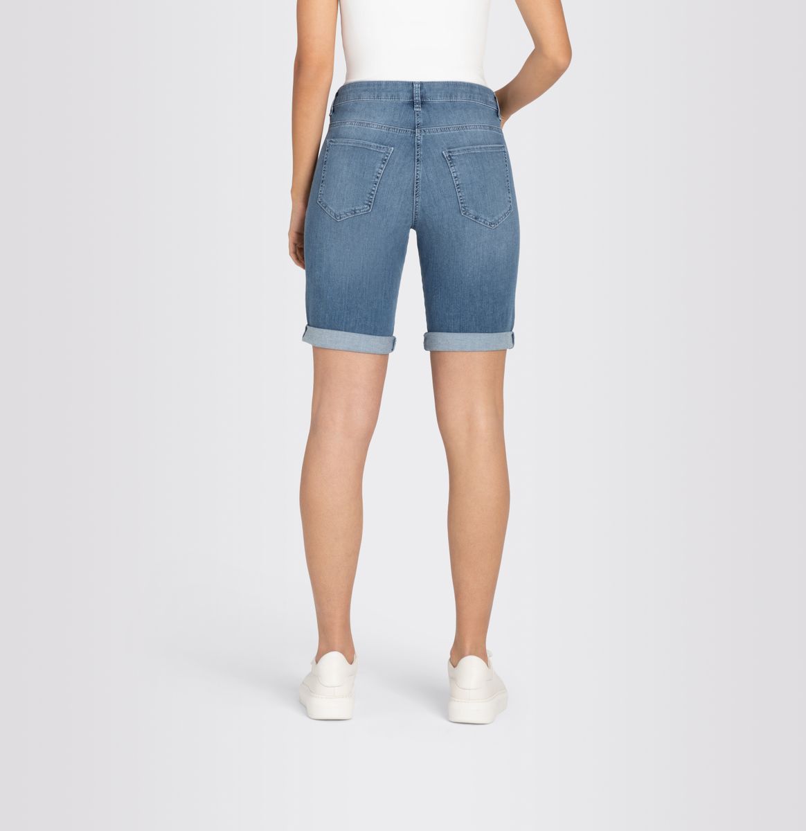 MAC JEANS - SHORTY, Soft light denim
