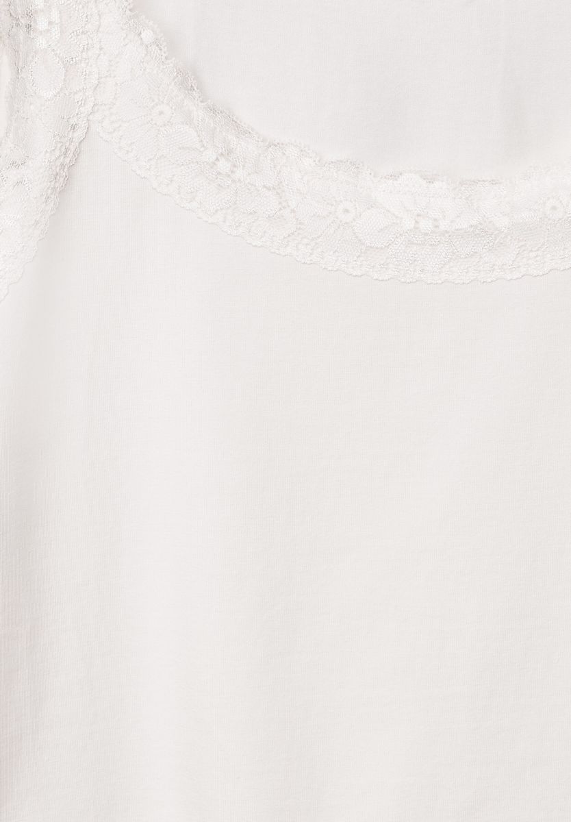 Basic Top mit Spitze