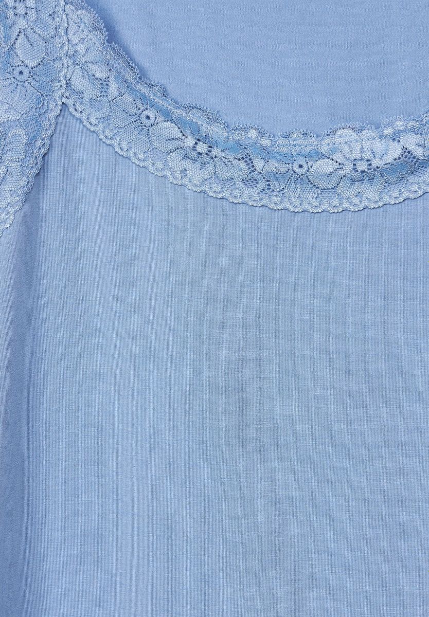 Basic Top mit Spitze