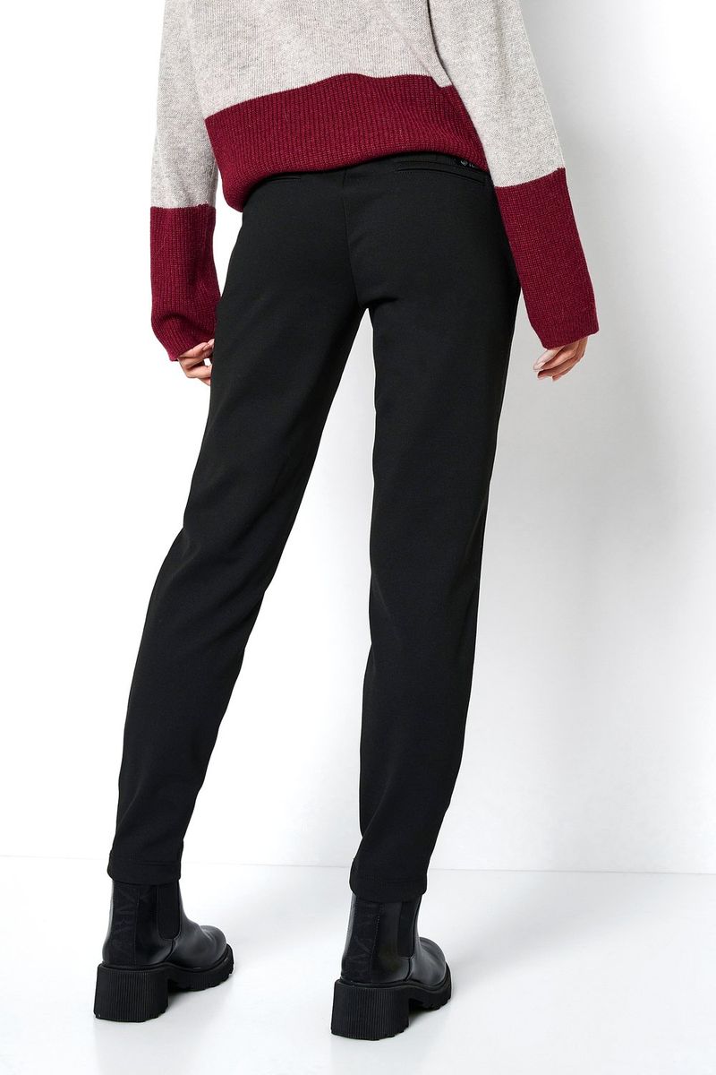 Sue Modern Chic