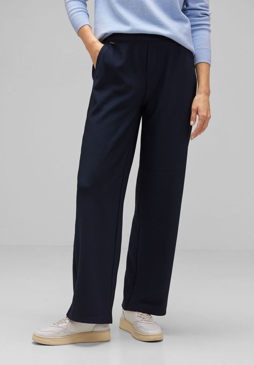 Casual Fit Hose mit Struktur