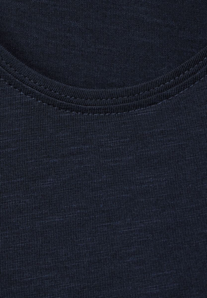 Basic T-Shirt