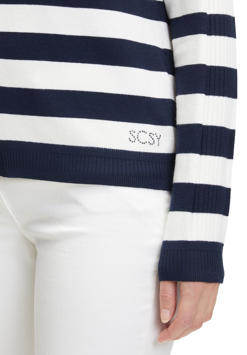 Feinstrickjacke