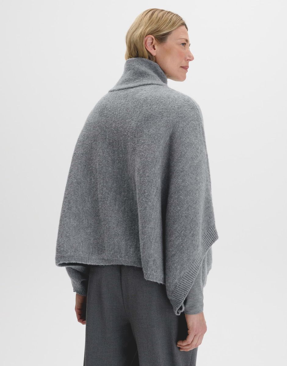 Brialo cape