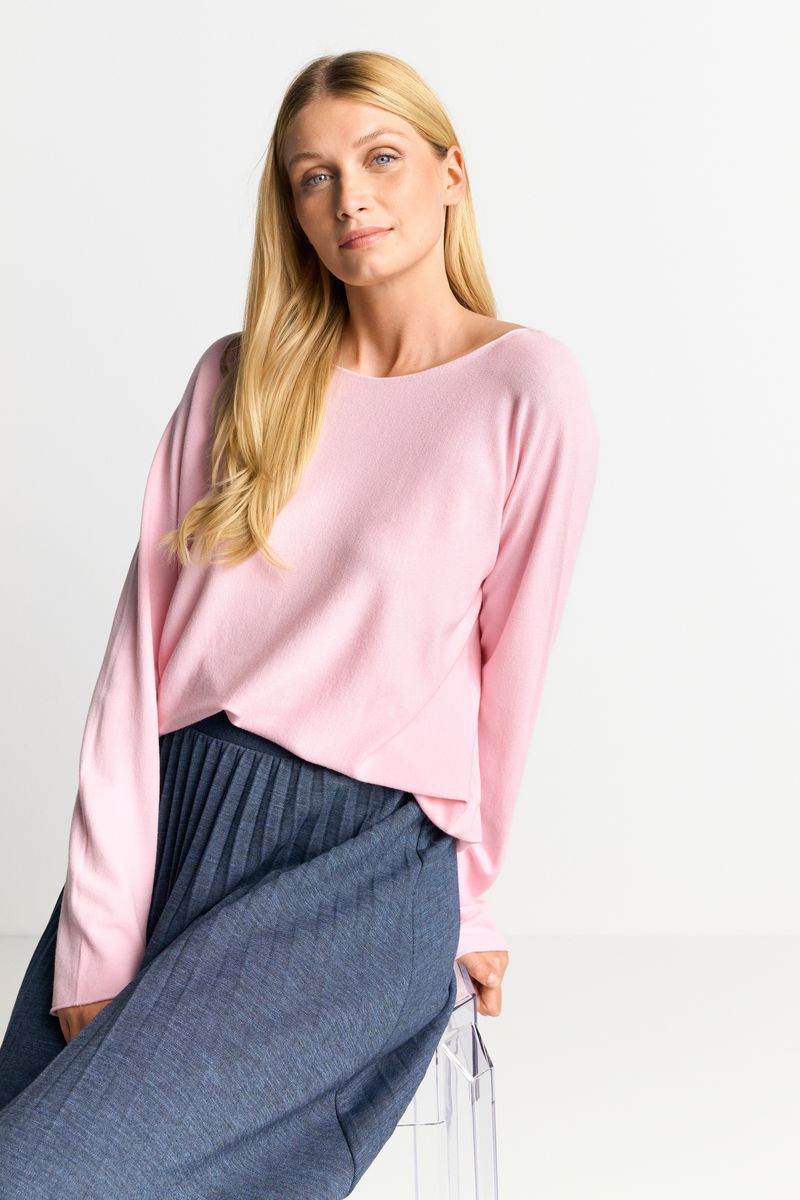 Seamless boat neck
