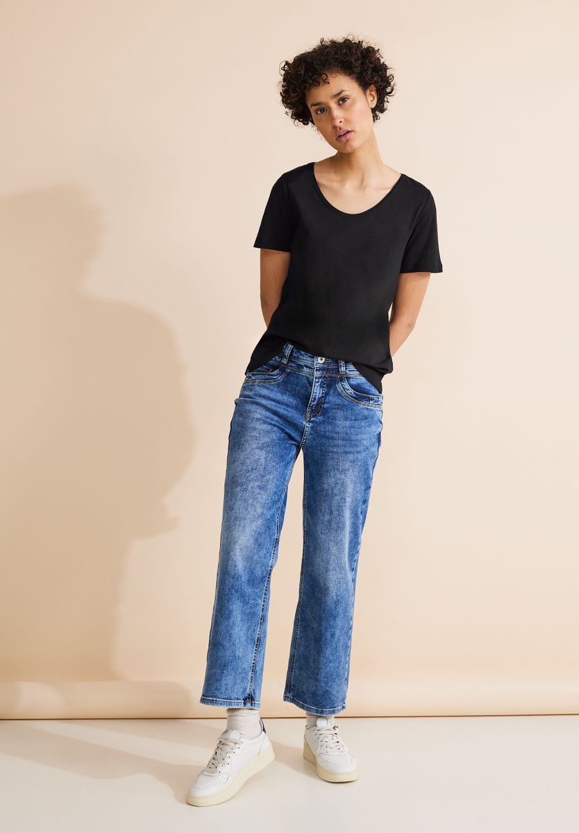 Basic T-Shirt