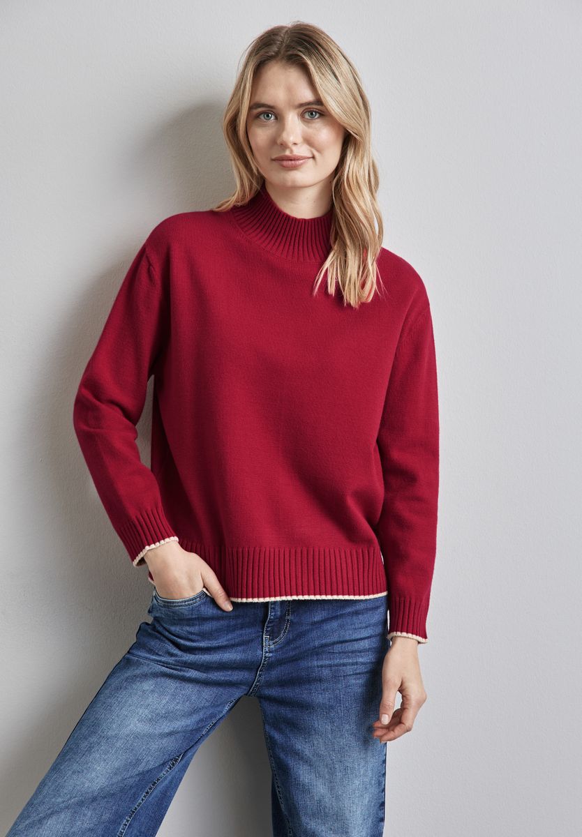 Pullover mit Stehkragen