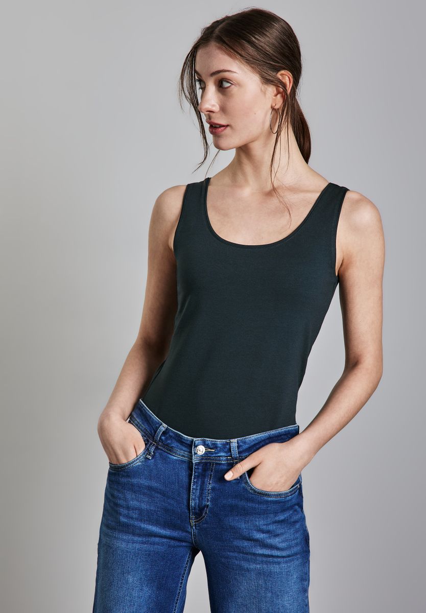 Basic Top in Unifarbe