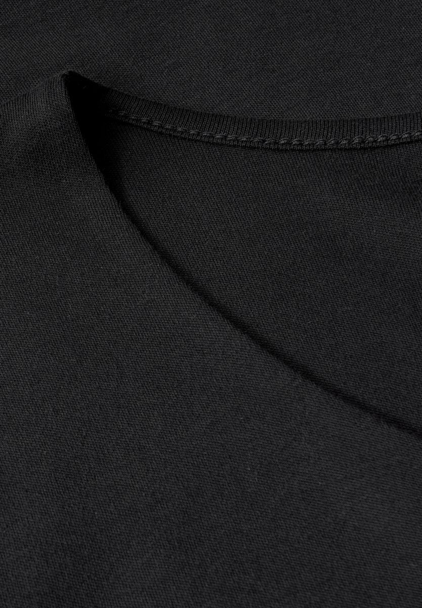 T-Shirt mit Herzausschnitt