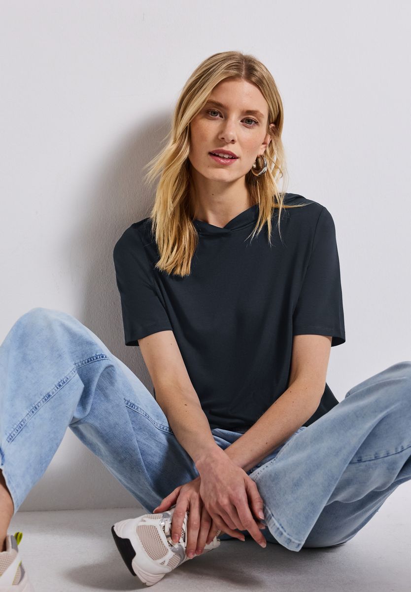 T-Shirt mit Kapuze