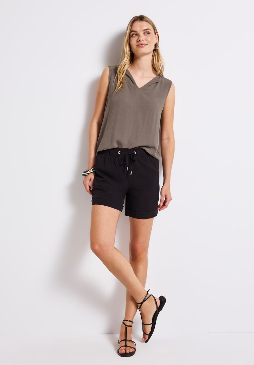 Top mit Split Neck