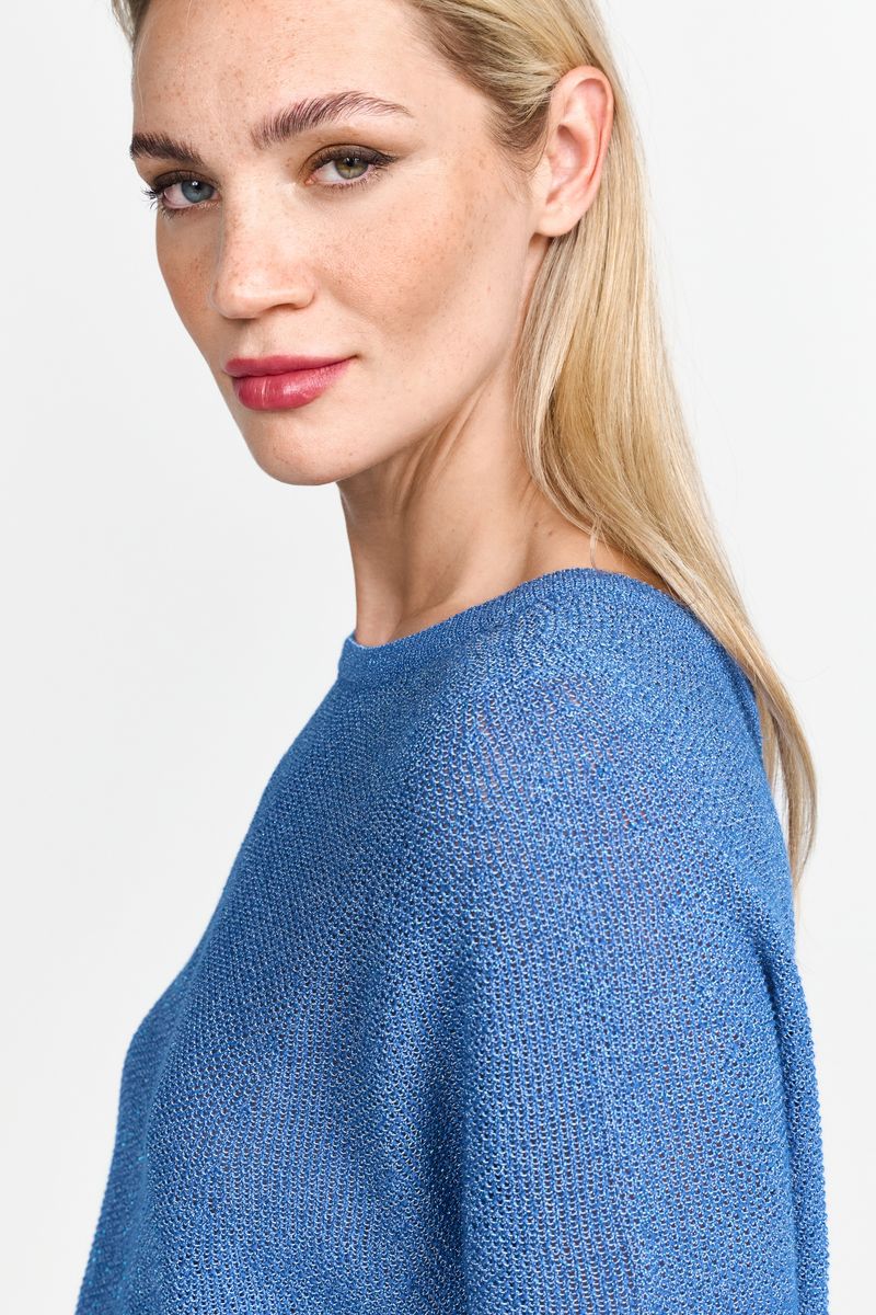 Crew neck shiny yarn