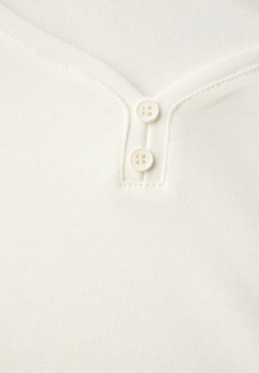 Basic Shirt mit Knopfdetail