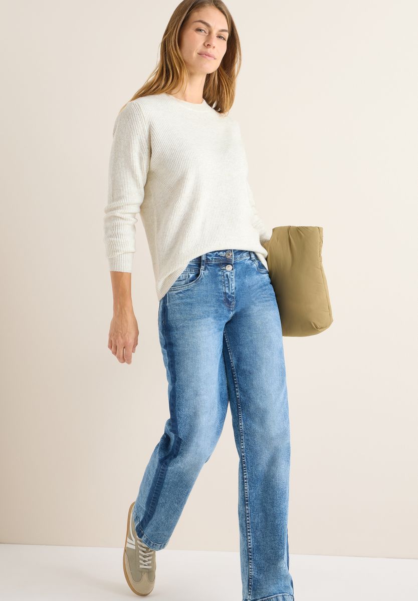 Pullover mit Strukturdetails
