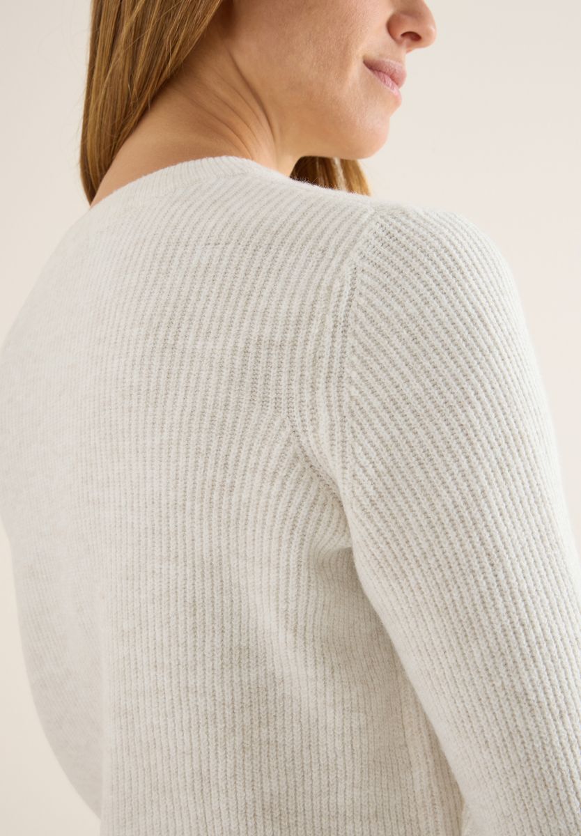 Pullover mit Strukturdetails