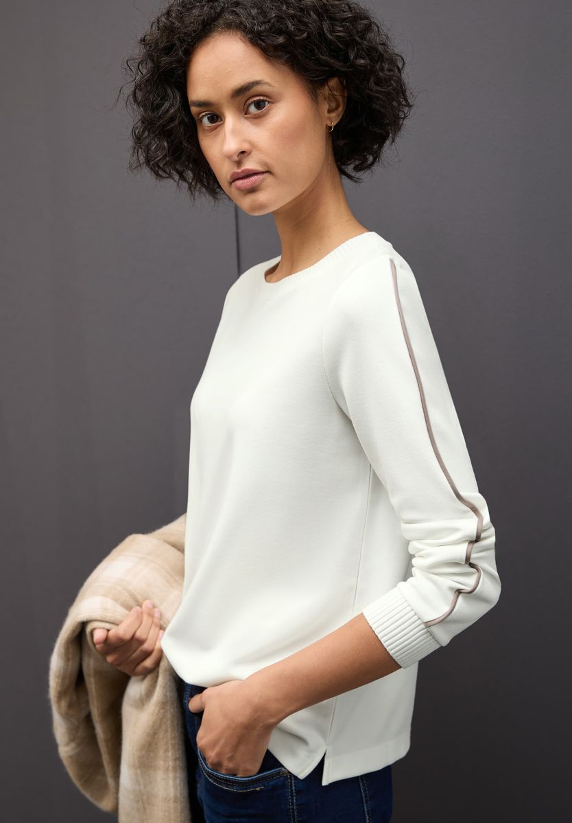 Shirt mit Tape Details