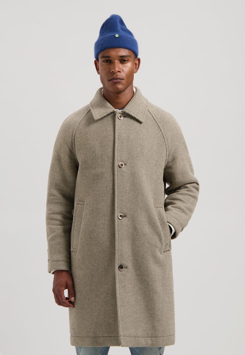 DS_Isaac Coat