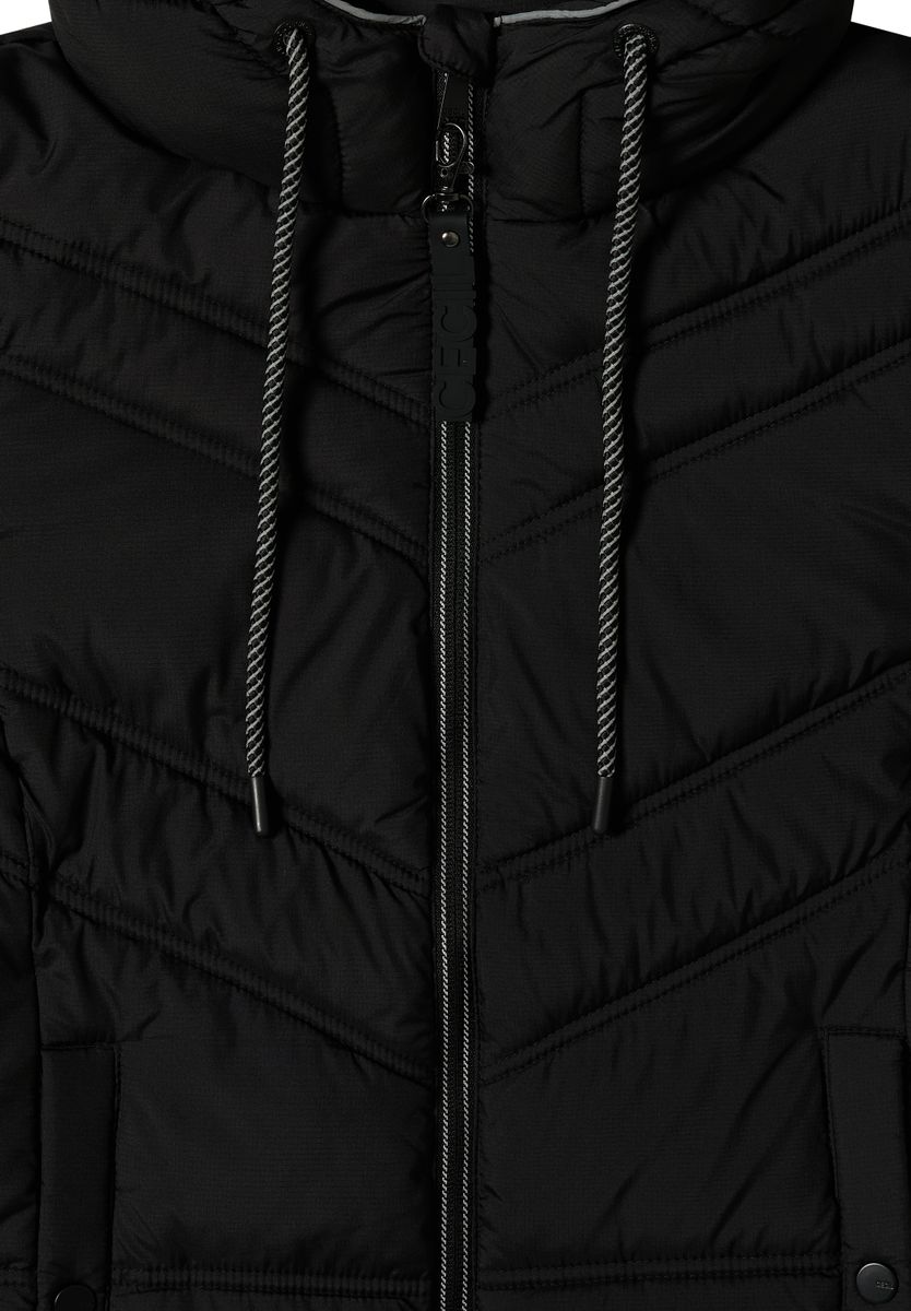 Steppjacke mit Kapuze