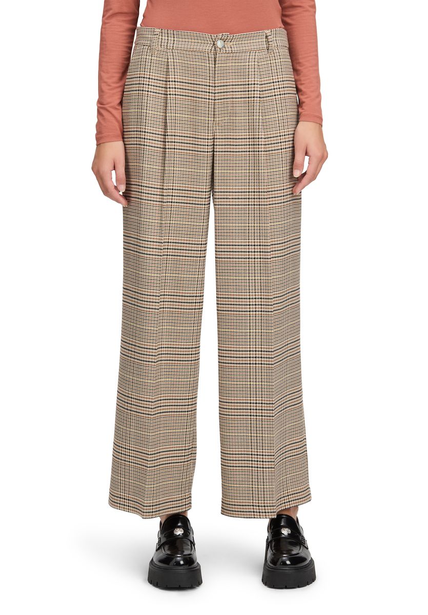Karo-Hose