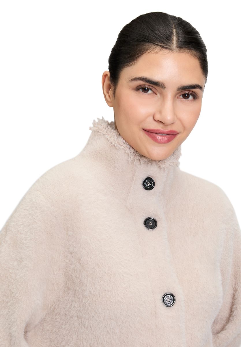 Winter-Strickjacke