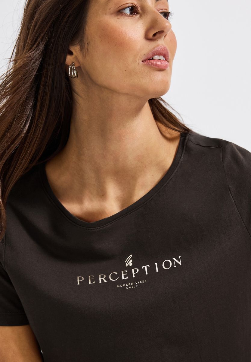 Shirt mit Wording Artwork