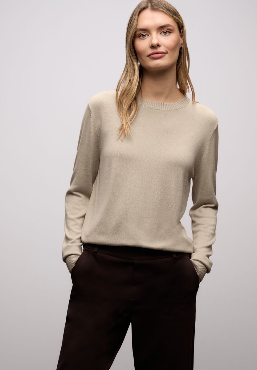 Basic Pullover