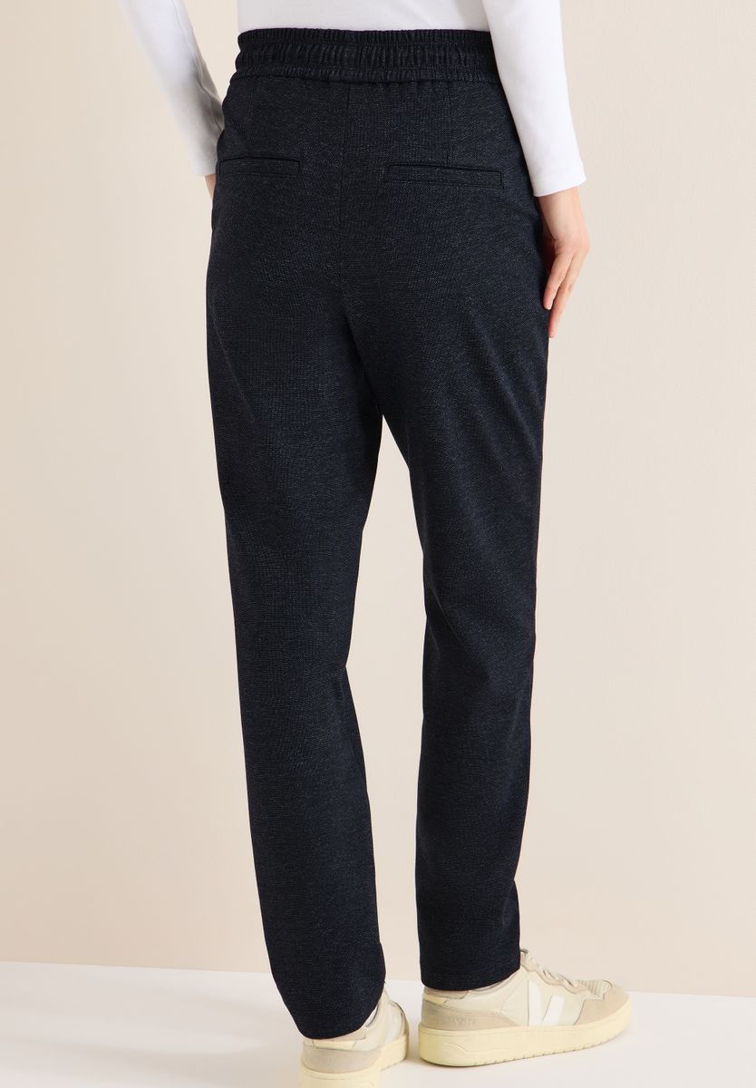 Slim Leg Hose
