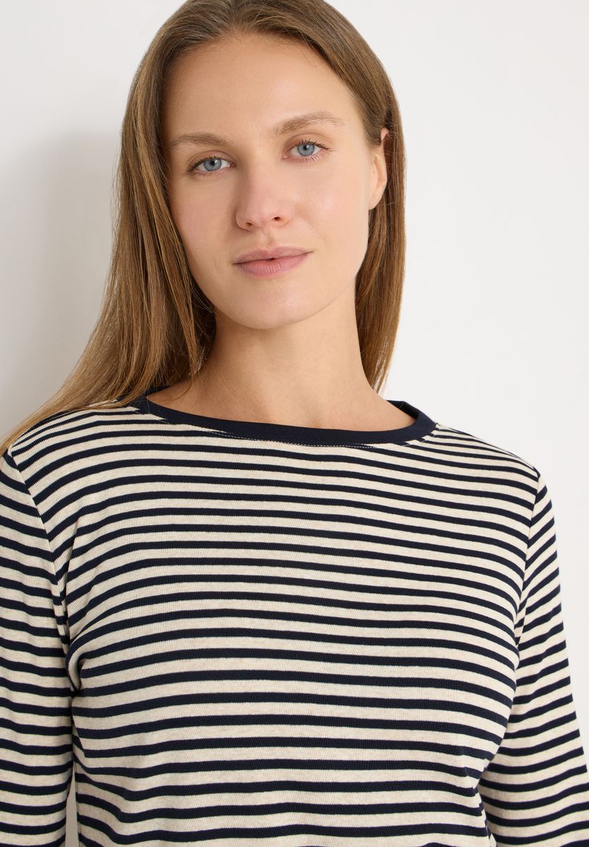 Gestreiftes Shirt