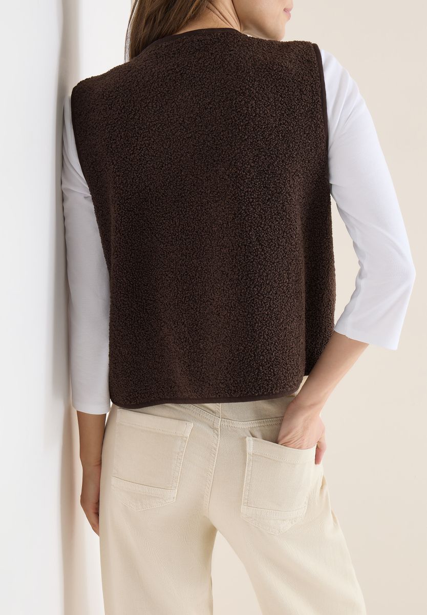 Weste aus Teddy-Material mit Rundhals